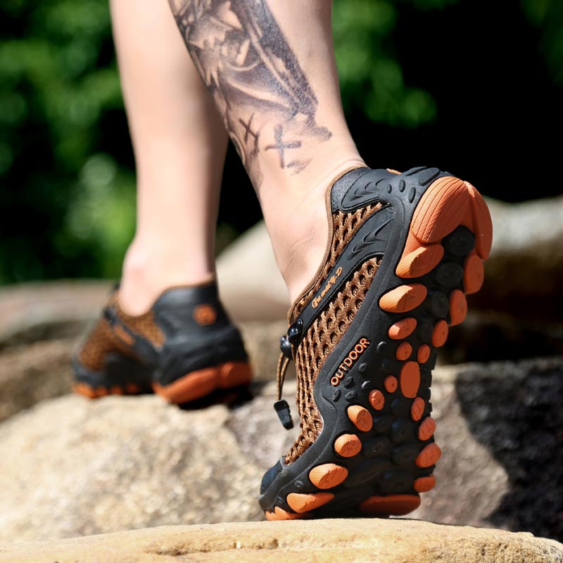 Streetwear Brand From Japan - Trekking Gunung Sepatu Olahraga Pria Basket